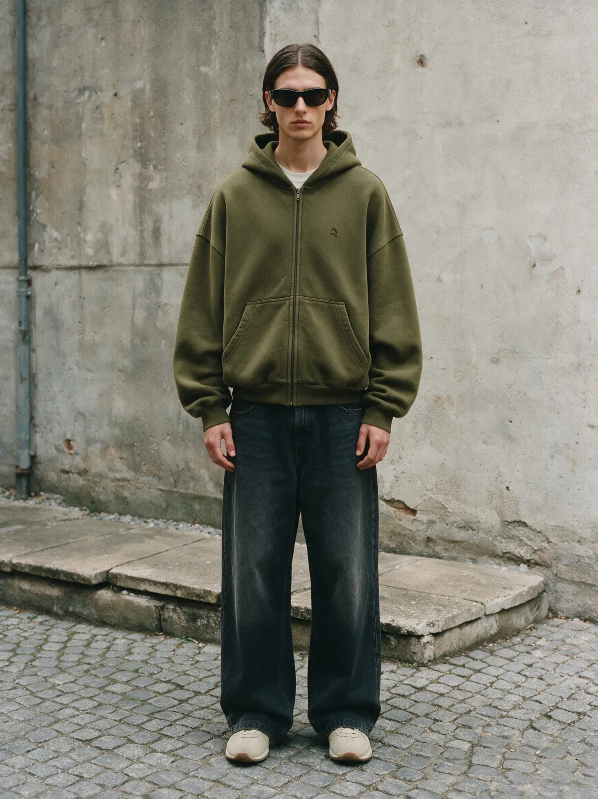Hoodies & Tracksuits